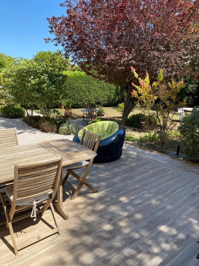 Appartement Rez De Villa Proche Port Et Plages De Sanary Exterior foto